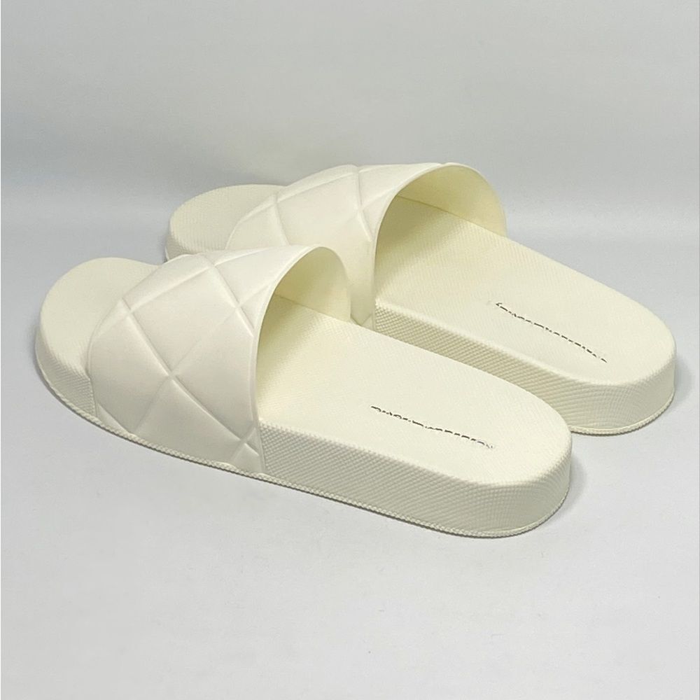 Bottega Veneta Quilted Rubber Pool Slides size 41 - Picture 6 of 11